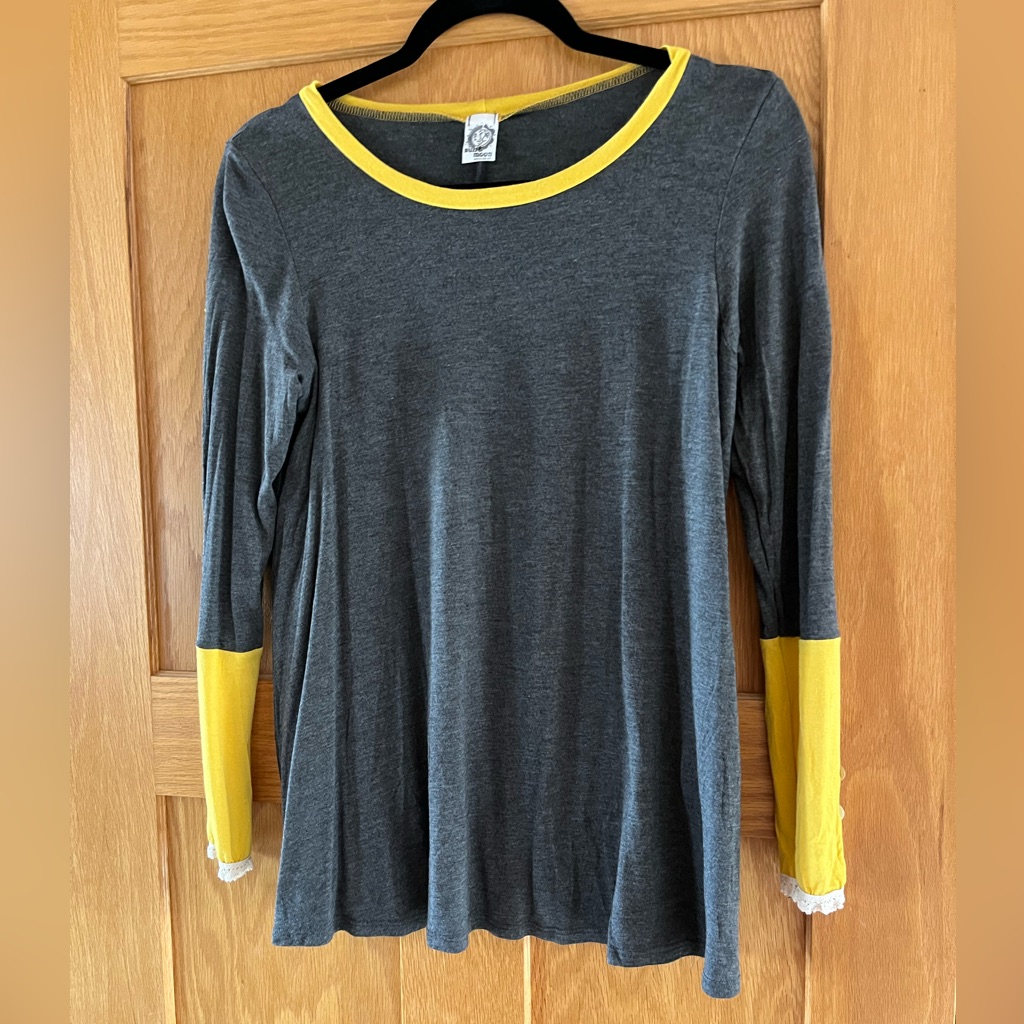 Sun & Moon Gray Loose Fitting Shirt